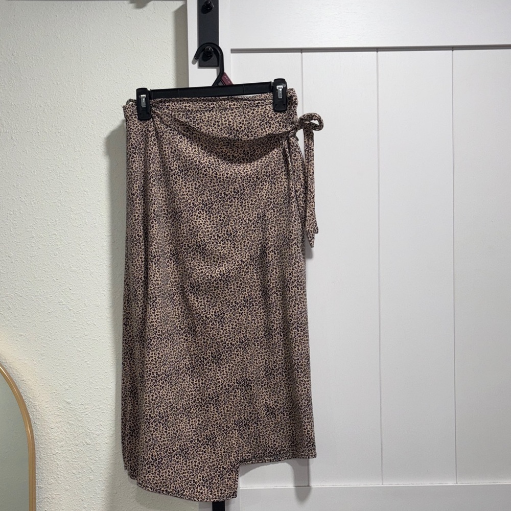 URBAN Romantics Asymmetrical Leopard Skirt